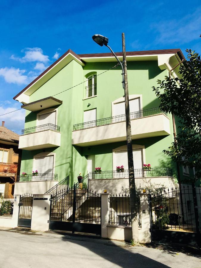 Апартаменты Residenza Elena Римини Экстерьер фото