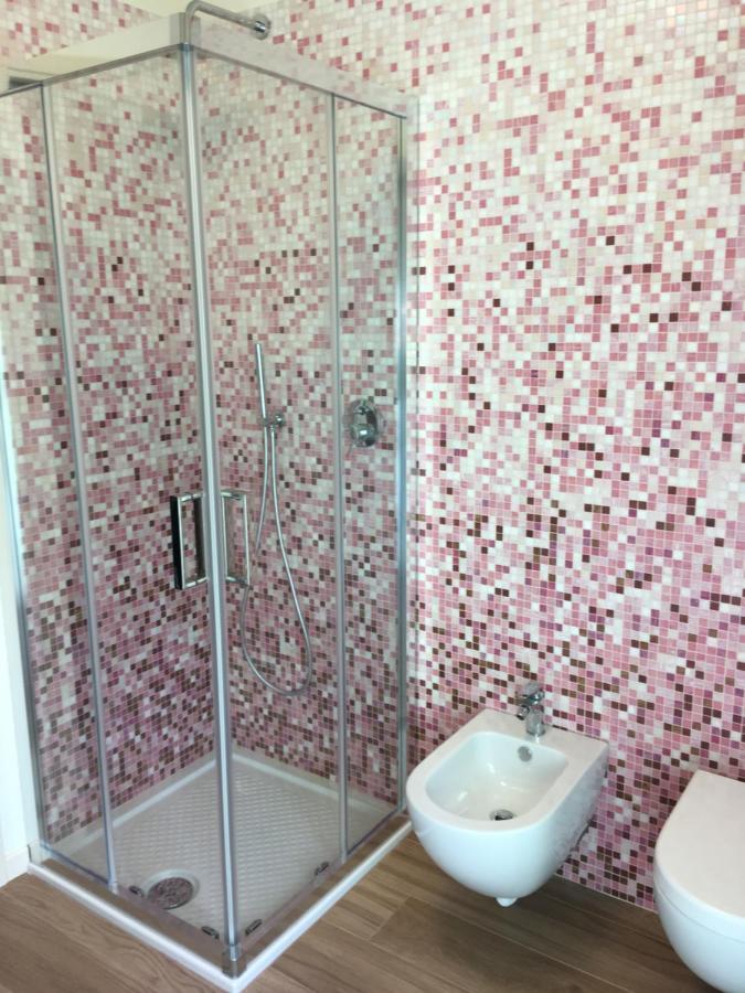 Апартаменты Residenza Elena Римини Экстерьер фото